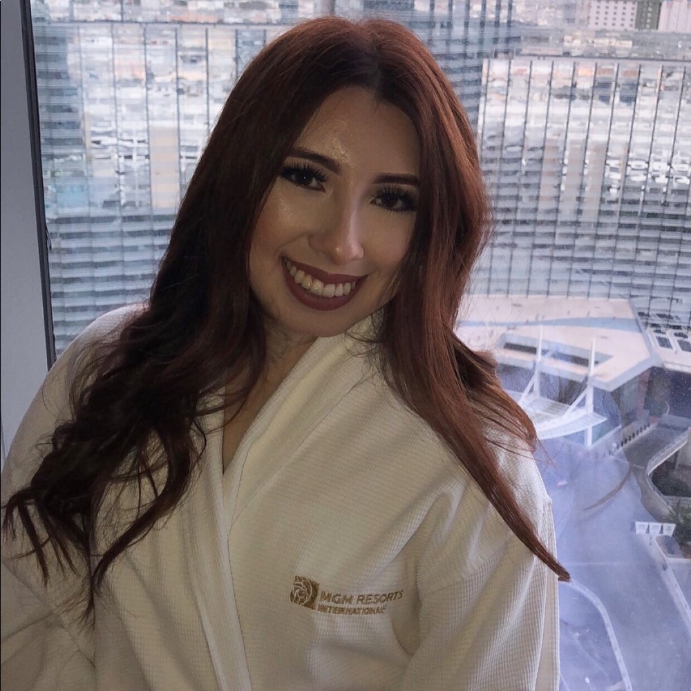 Meet your Posher, Kimberly